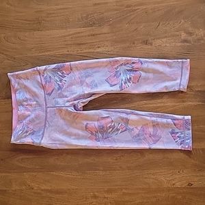 NWOT Peloton Wear It To Heart Capri Leggings Size Small